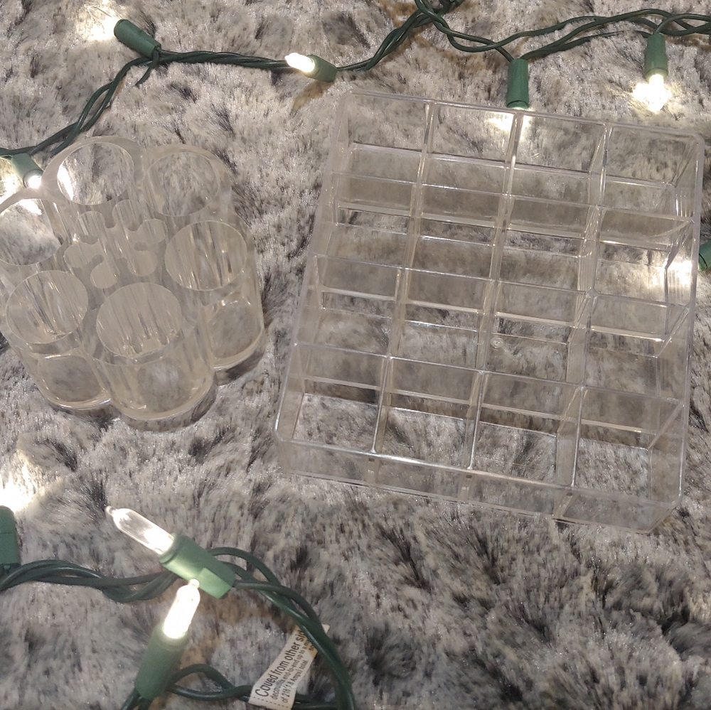 Acrylic Makeup Stands